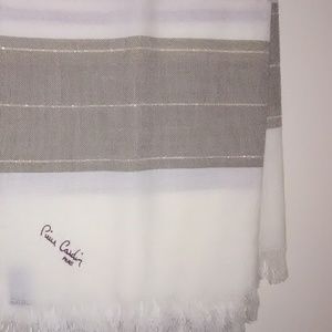 Pierre Cardin Paris xl scarfs